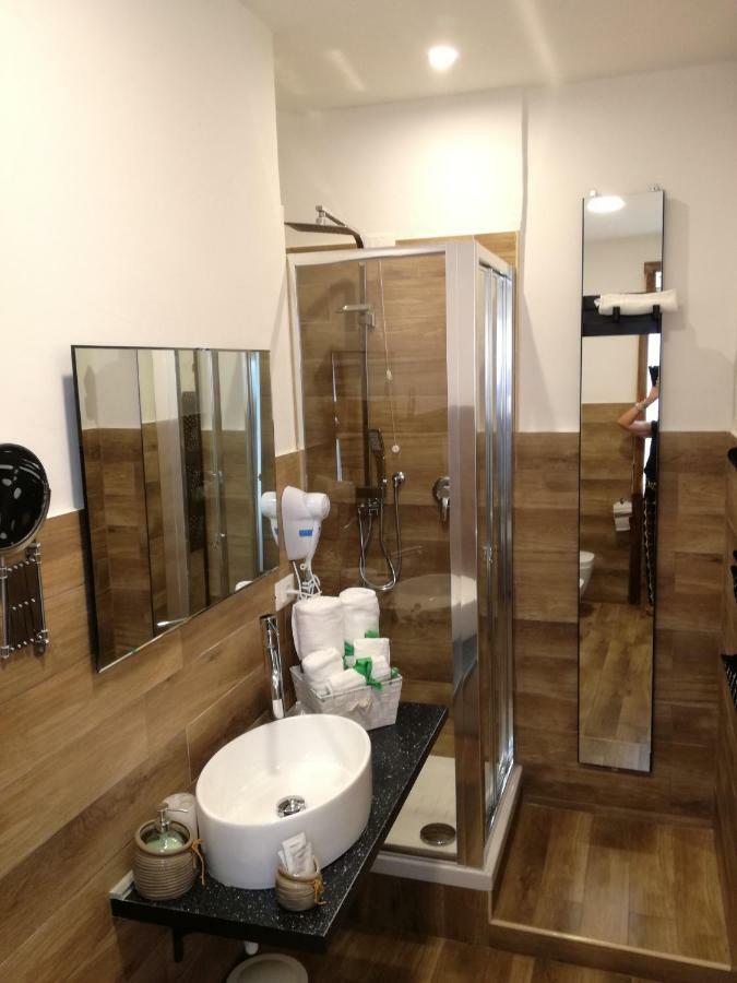 B&B Abatjour - Ambiente Sanificato - Test Antilegionella Assolto Foggia Exterior photo